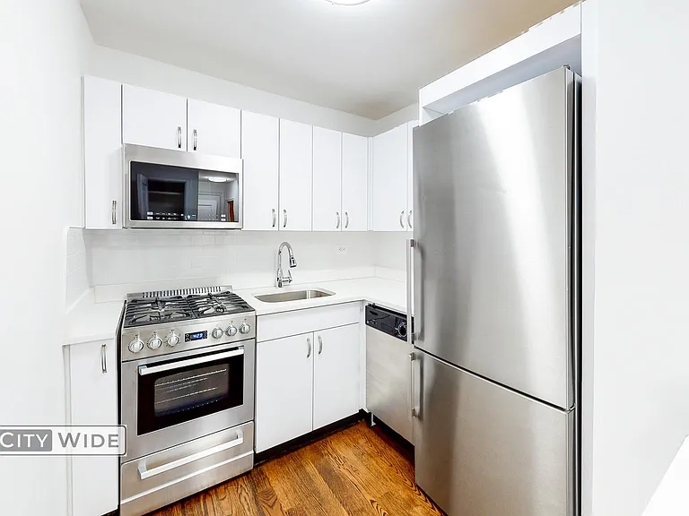 145 E 16th St #6F — Photo 3
