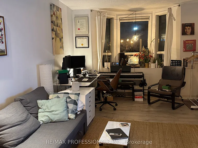 41 Albemarle Ave S #3 — Photo 3