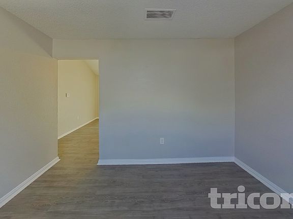 3rd image of 1308 Timberview Ln