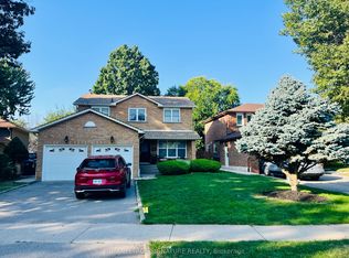 1342 Canford Cres, Mississauga, ON L5J 3N1