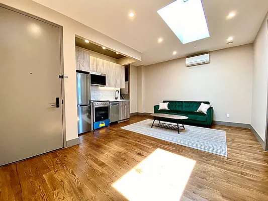 Rented by Lofts and Flats LLC | media 38