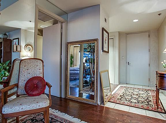 3rd image of 3831 Turtle Creek Blvd APT 20D