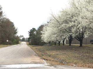 502 Campbell Ave, Bowdon, GA 30108