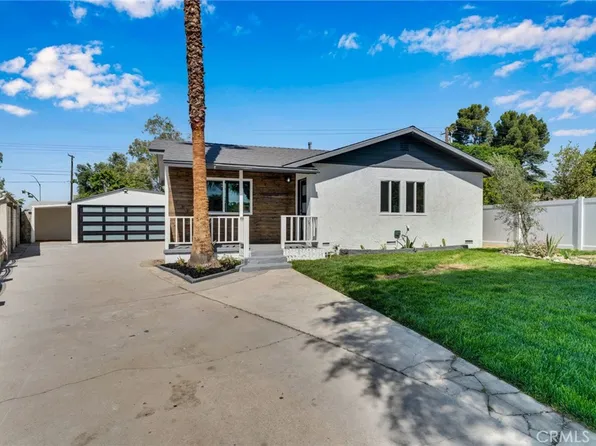 8332 Cherimoya Ave, Fontana, CA 92335