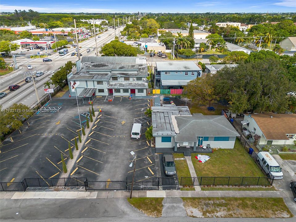 2nd image of 809 NW 18th St