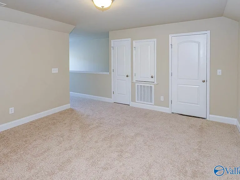 3031 Greenway Cir SE — Photo 31