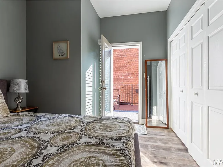 906 Hickory St — Photo 8