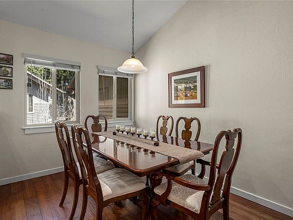 4th image of 820 Oriole Way #64