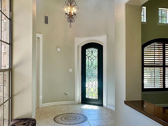 5th image of 107 E Mirror Ridge Cir