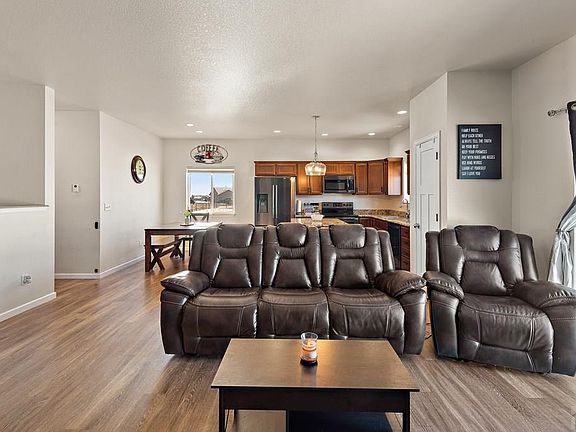 5th image of 1735 N Bear Gulch Ln