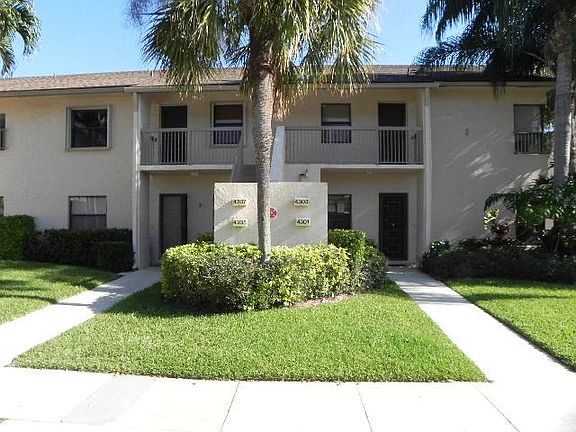 2nd image of 4301 Carambola Cir S #2676
