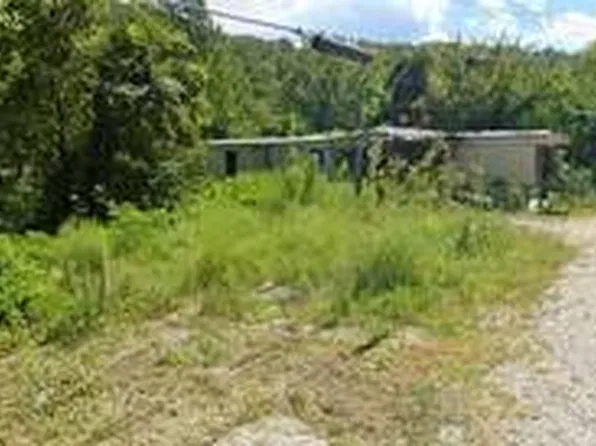 4787 Logan St, Huntington, WV 25705