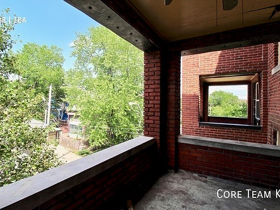 4th image of 3 E 38th St #3E-6