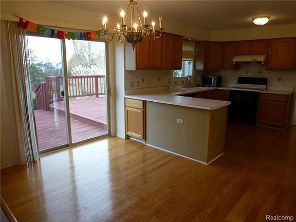 5th image of 2899 Mystic Dr