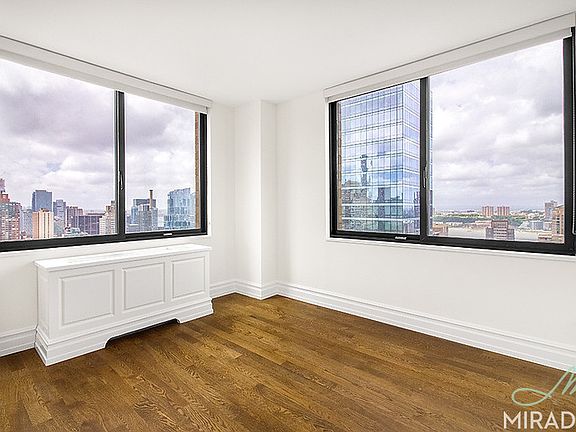 4th image of 145 W 67th St APT 34H