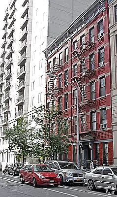 1st image of 352 E 91st St APT 7
