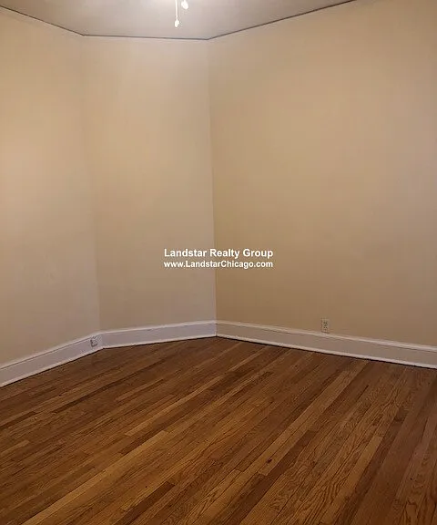 1454 Oak Ave #3W — Photo 5