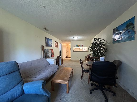 3rd image of 303 Smith Level Rd APT B22