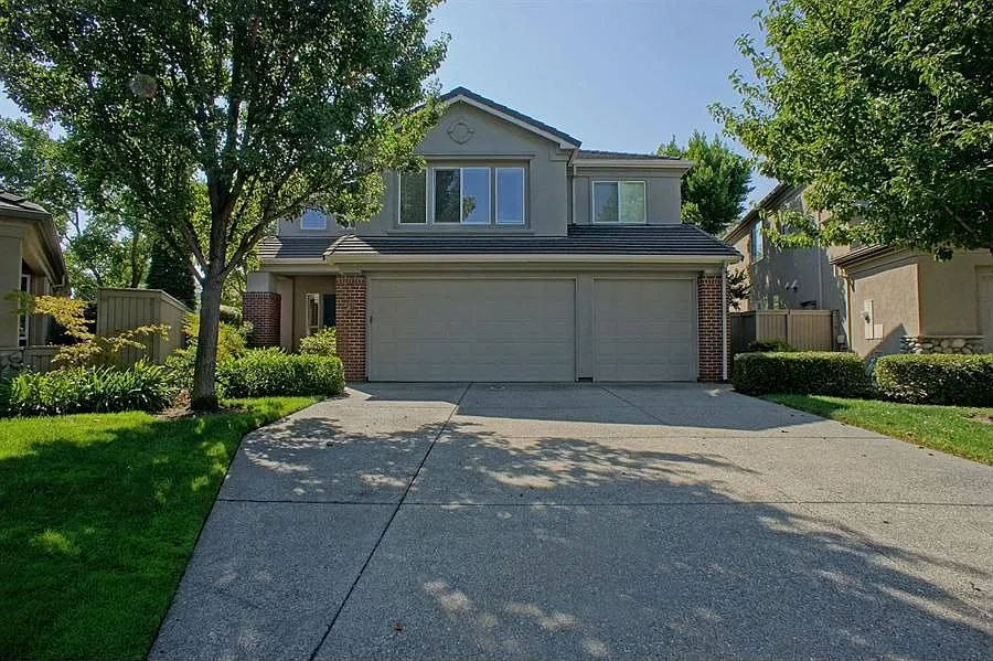 54 Watershore Cir photo 1