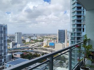 92 SW 3rd St APT 3207, Miami, FL 33130
