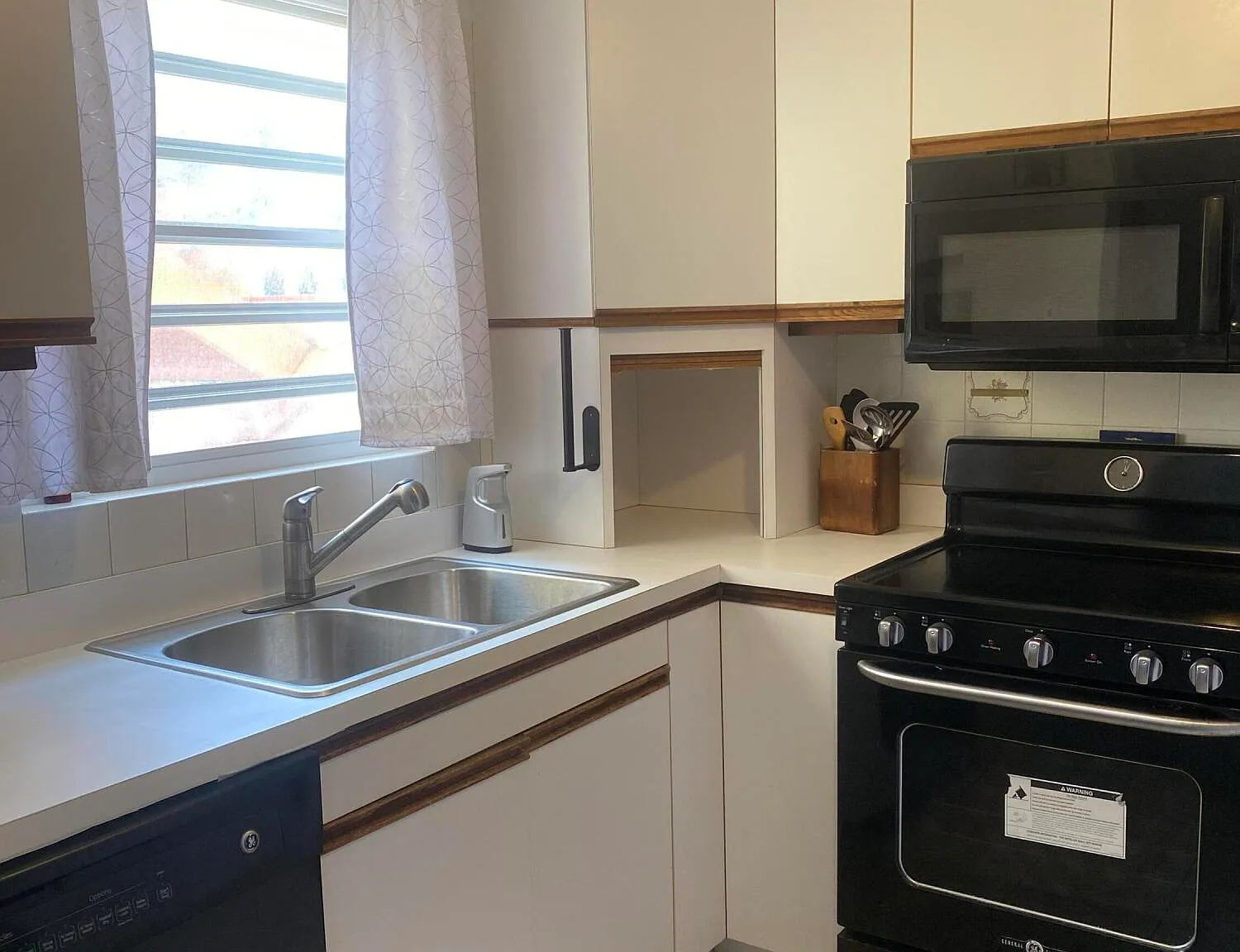 1 bed, 1200 sqft, $1,950 — Photo 3