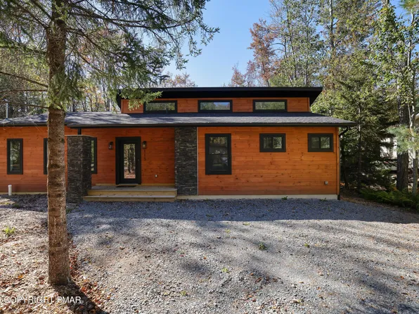 115 Nadine Blvd, Pocono Summit, PA 18346