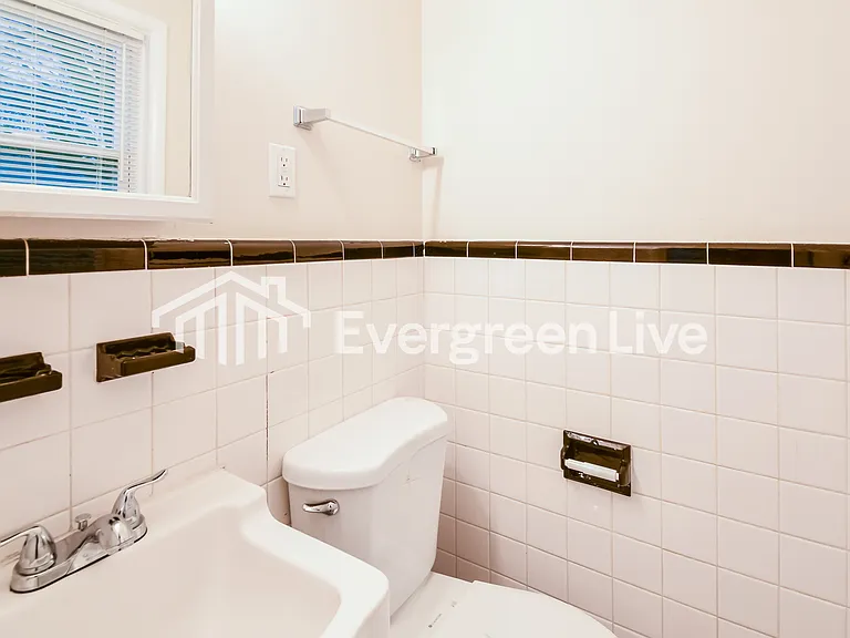 3669 Bishops Bridge Rd — Photo 14