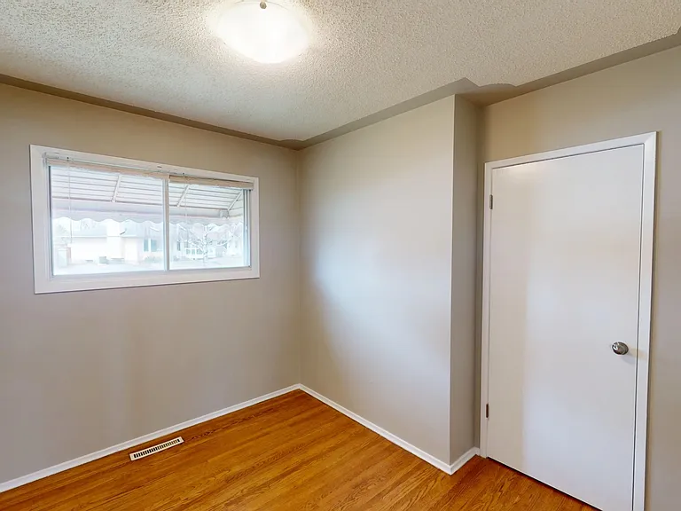 2528 Southwood Dr SE — Photo 8