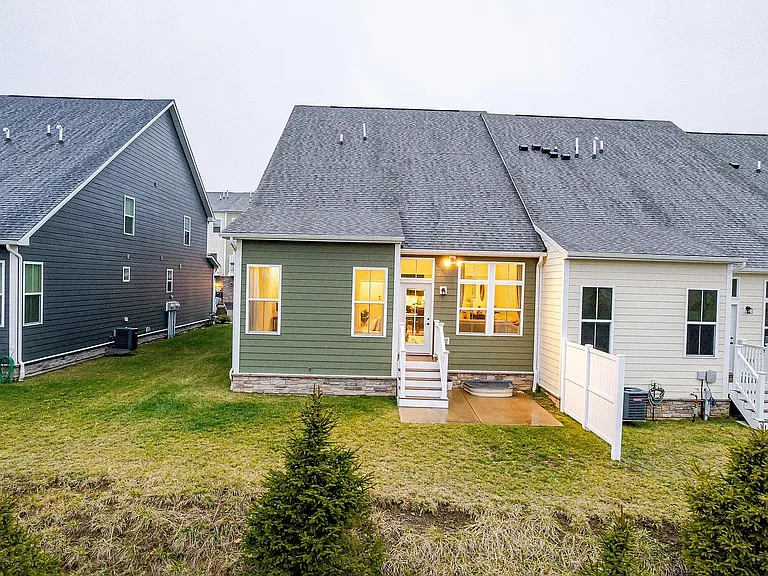 3053 Mahican Cir — Photo 30
