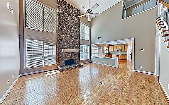 4th image of 6852 Guinevere Dr