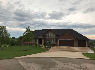 2080 Messina Ct, Asbury, IA 52002