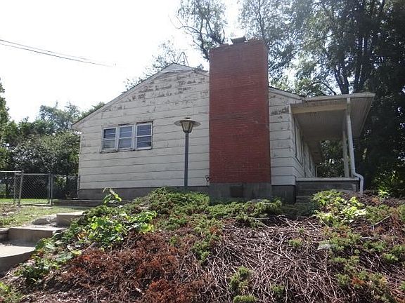 3rd image of 121 S 20th St
