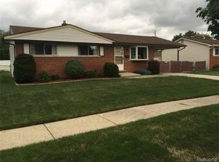 11927 Diehl Dr, Sterling Heights, MI
