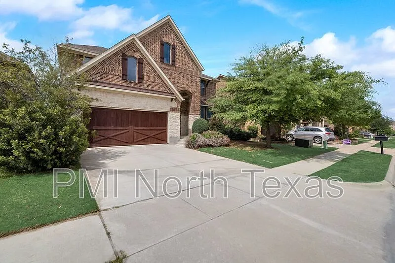 5 bed, 4.0 bath, 2669 sqft, $3,800 — Photo 3