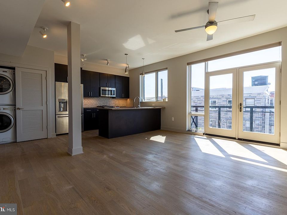 1st image of 1646-48 S 12th St #302