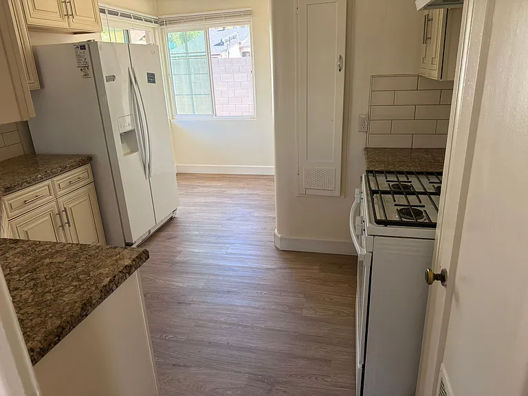 350 E Virginia Rd #350 — Photo 27