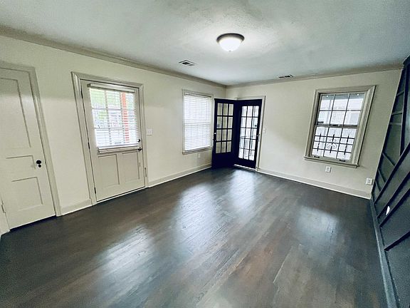 3rd image of 3583 Tutwiler Ave