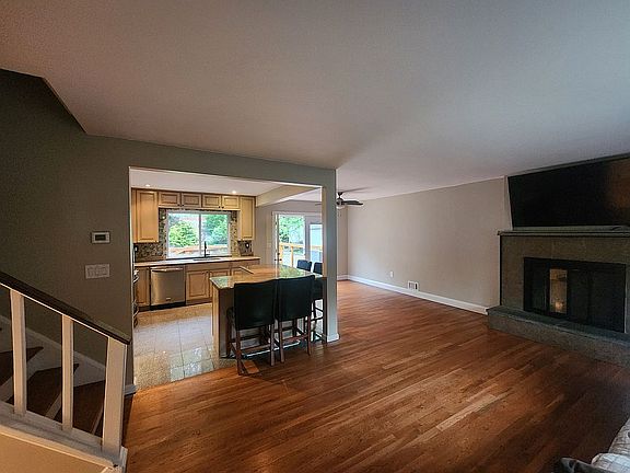 Kitchen, Dining,Living Rooms