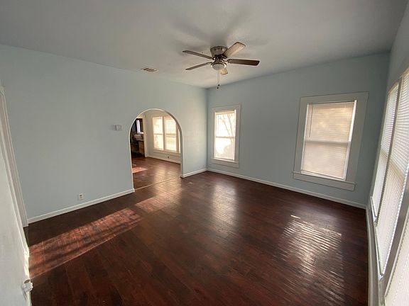3rd image of 110 Felisa St