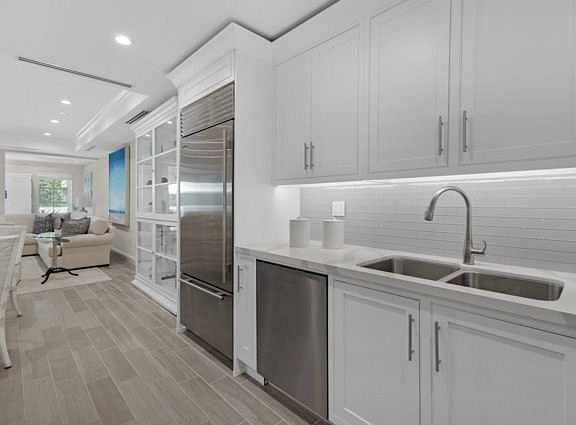 4th image of 1 Residence Ln #B-209