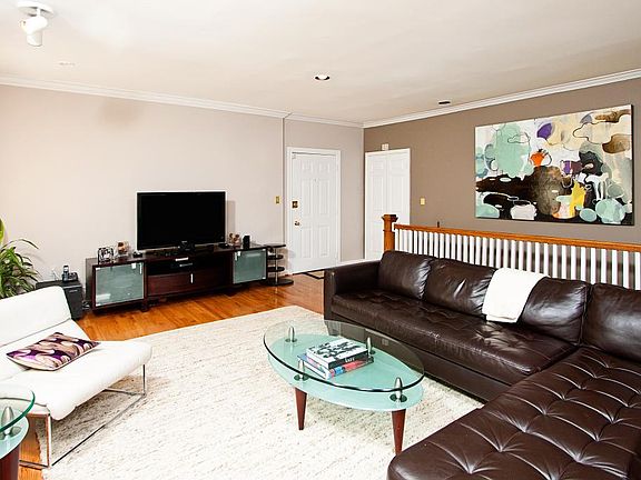 Living Room 4