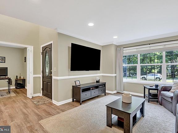5th image of 4698 Egg Hill Dr