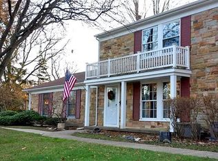 2992 Whittier Ct, Ann Arbor, MI 48104