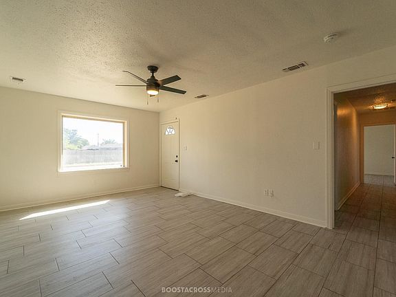 2nd image of 1507 Avenue G