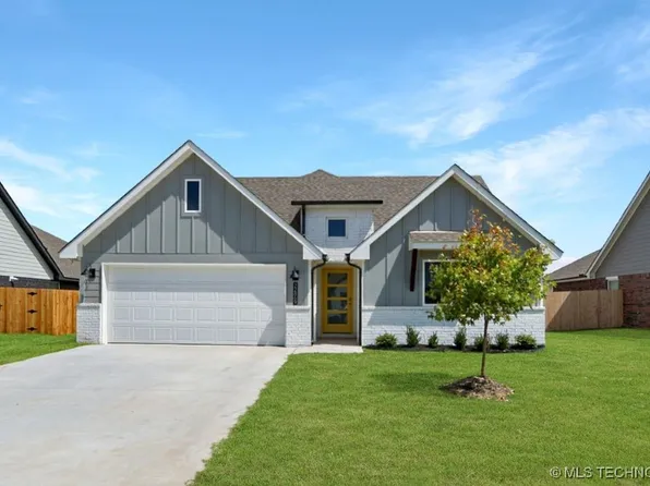 22869 E 106th St S, Broken Arrow, OK 74014