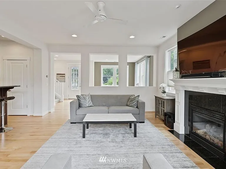 1660 NE Falls Dr — Photo 15
