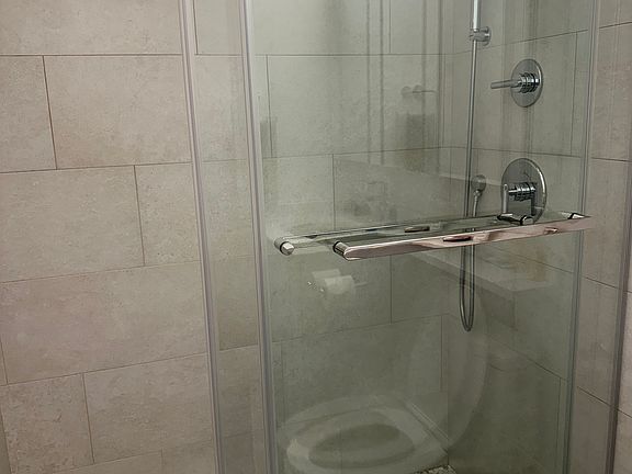 4th image of 1 Irving Pl APT P9i