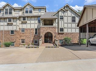 2246 Canyonlands Dr APT C, Maryland Heights, MO
