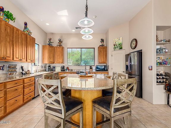 4th image of 5705 E MIRAMONTE Drive