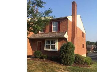 808 Village Green Dr, Gilbertsville, PA 19525
